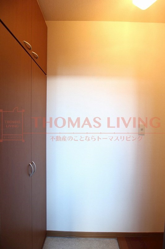 玄関　シューズボックス付きの玄関です。