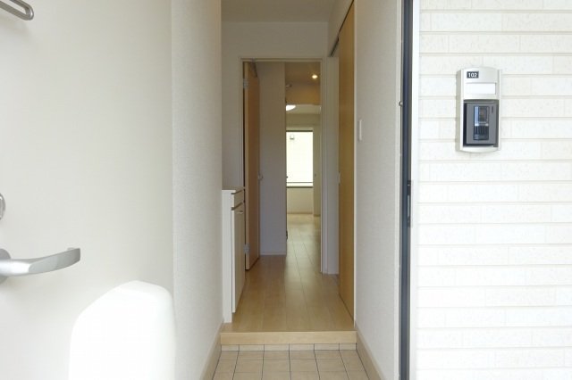 玄関　収納もある玄関です