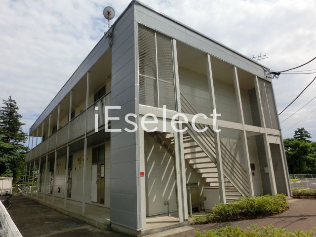 建物外観　静かな住宅街。緑豊かな環境です。