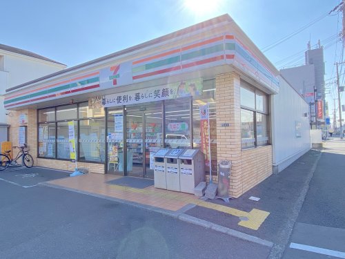 コンビニ　セブンイレブン 岸和田加守町2丁目店（コンビニ）まで276m