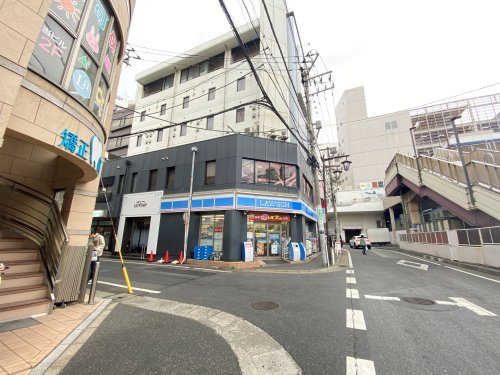 コンビニ　ローソン 柏駅南口店（コンビニ）まで284m