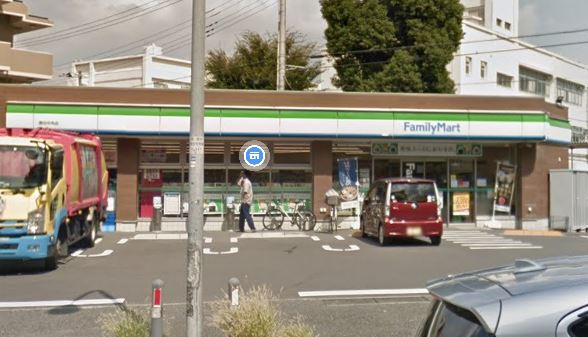 コンビニ　ファミリーマート 瀬谷中央店（コンビニ）まで142m