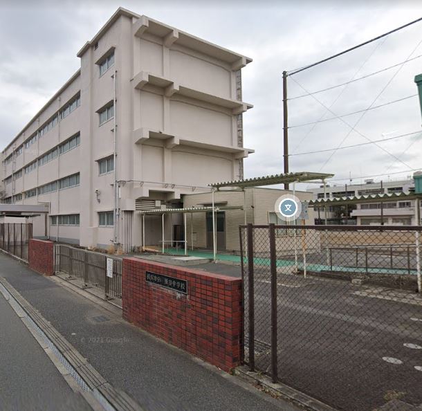 中学校　横浜市立瀬谷中学校（中学校）まで215m