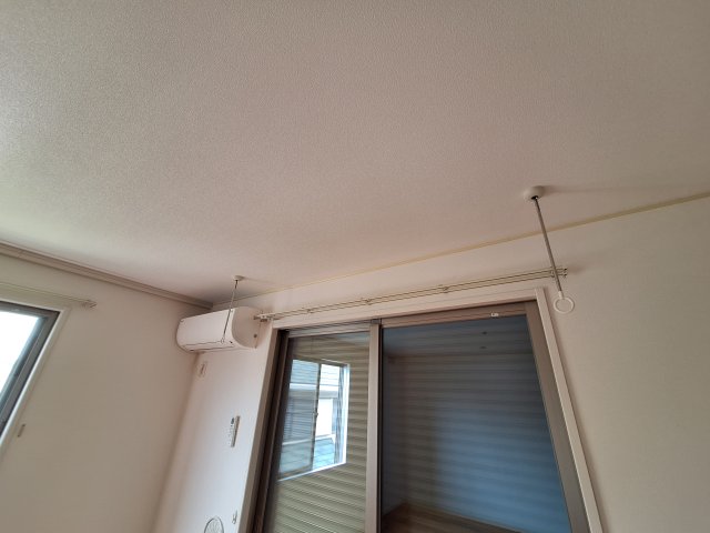 その他　★防犯シャッター＆室内物干フック★