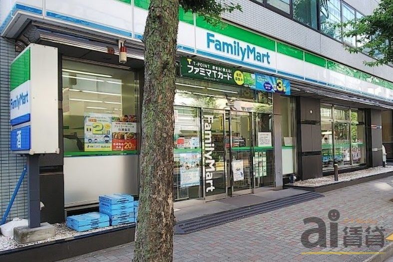 コンビニ　ファミリーマート板橋徳丸二丁目店（コンビニ）まで70m