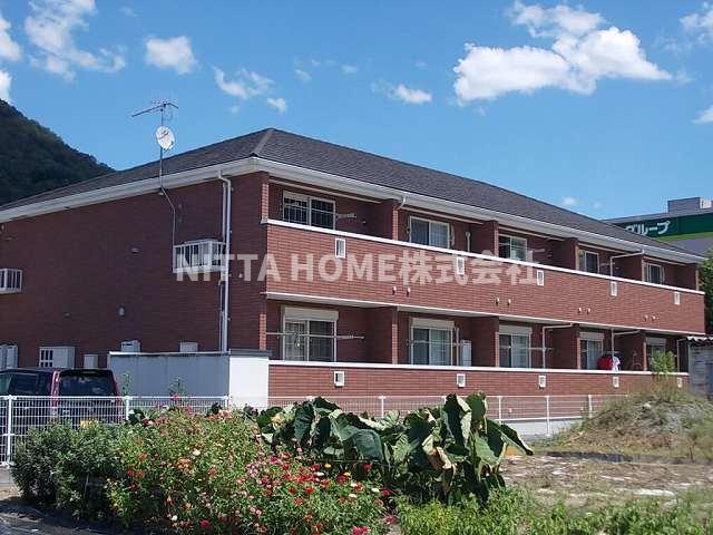 建物外観　イオン和田山が徒歩近くて便利な立地◇