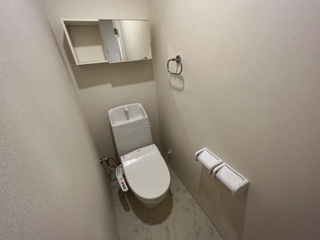 トイレ　シャワー付トイレ