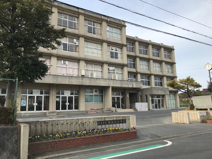 中学校　瀬田北中学校（中学校）まで2000m
