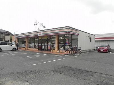 コンビニ　セブン・イレブン柏松葉町店（コンビニ）まで800m