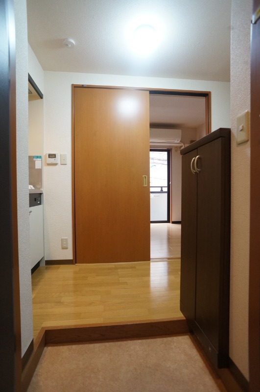 玄関　玄関から見たお部屋♪