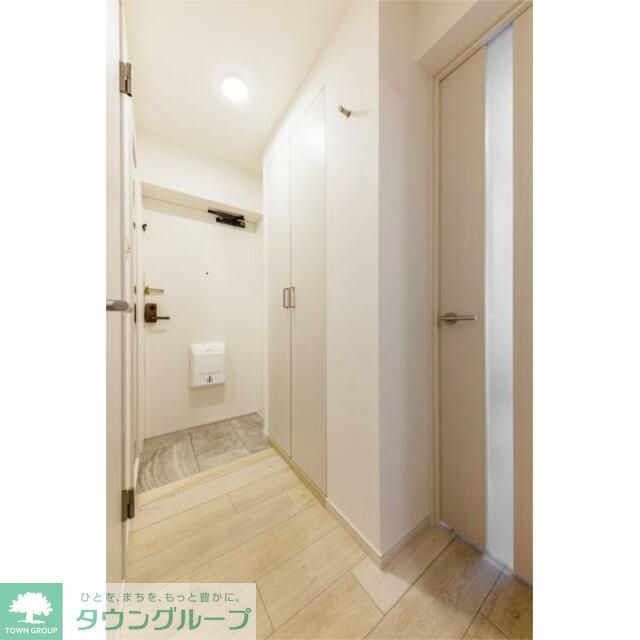 玄関　※別部屋参考写真
