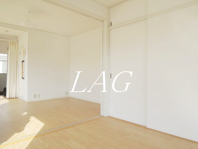 居室・リビング　洋室のお部屋です。