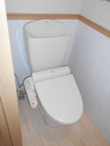 トイレ　別のお部屋の写真です