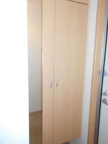 玄関　別のお部屋の写真です