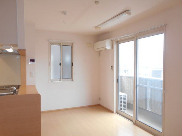 居室・リビング　別のお部屋の写真です