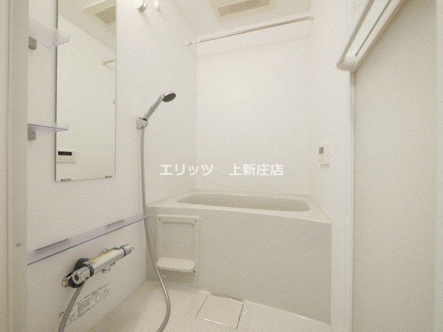 バス・シャワールーム　洗面