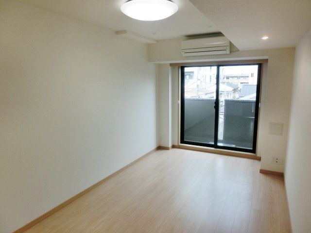 居室・リビング　日当たり良好