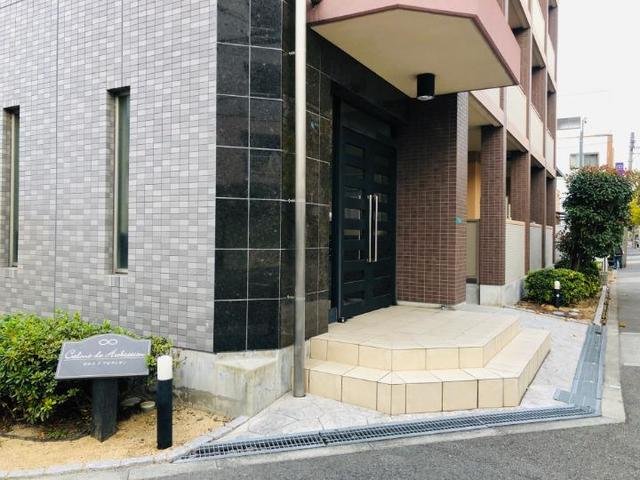 エントランス　建物の内部です