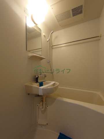 バス・シャワールーム　※参考写真です。同じ間取りの別部屋になります。