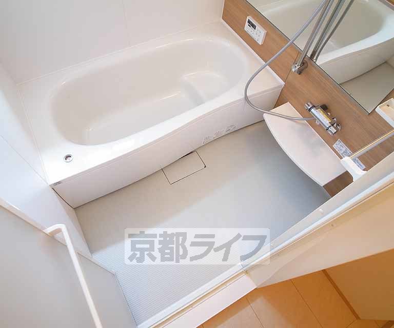 バス・シャワールーム　きれいなお風呂です