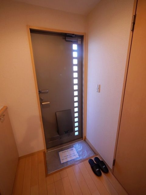 玄関　★お部屋探しは株式会社タウンハウジング東京まで★