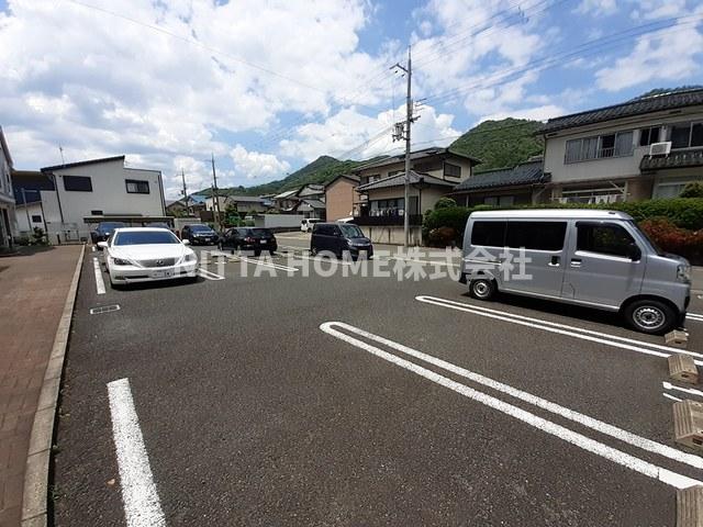駐車場　敷地内駐車場に空きがあります◇