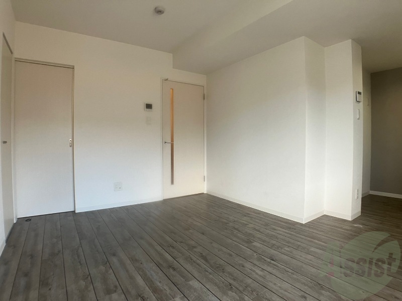 居室・リビング　広くてキレイなお部屋が広がっていて、充実した生活が送れそう。