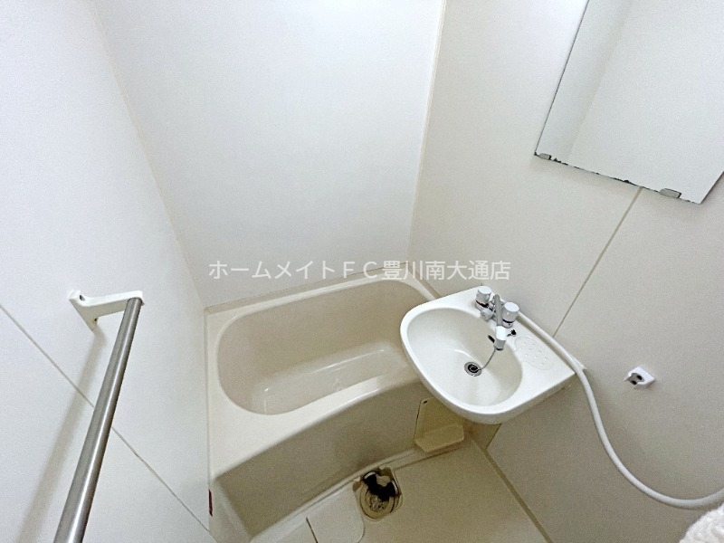バス・シャワールーム　同型別部屋写真