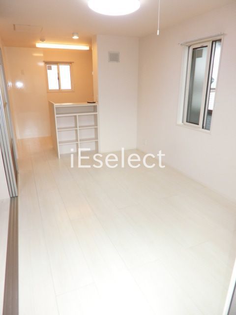 その他　2面採光で開放感のあるお部屋
