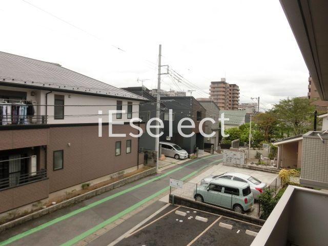 眺望　住宅街に立地しております。