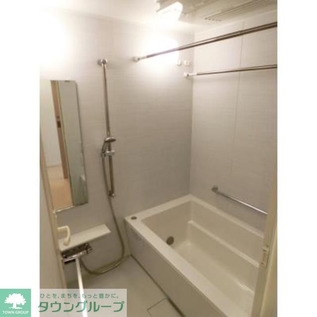 バス・シャワールーム　※写真は同タイプ住戸です。