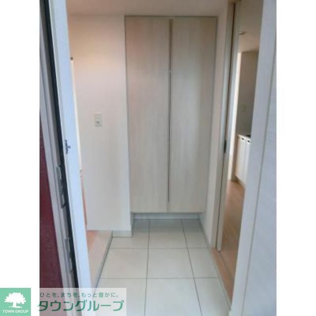 玄関　※写真は同タイプ住戸です。