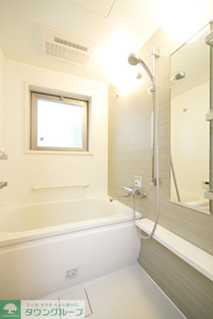 バス・シャワールーム　※写真は同タイプ住戸です。