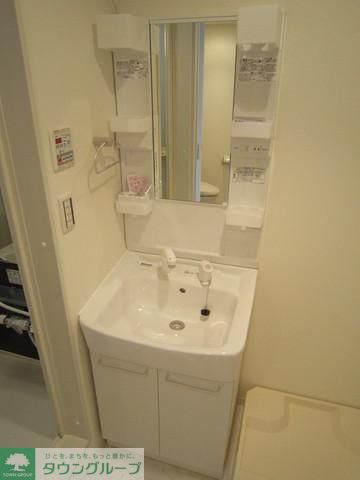 洗面設備　シャンプドレッサー付き洗面台