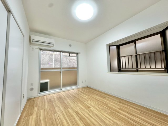 居室・リビング　※別部屋参考写真※