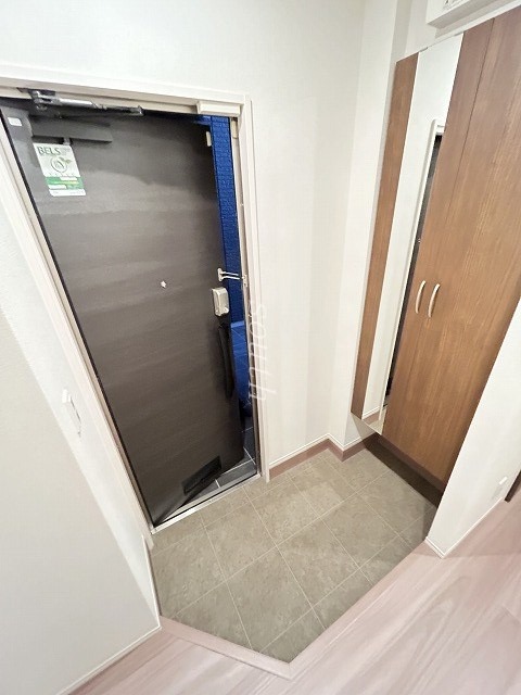 D-room今川 B棟の玄関写真