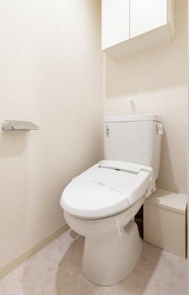 トイレ　※同建物内の別部屋参考写真です