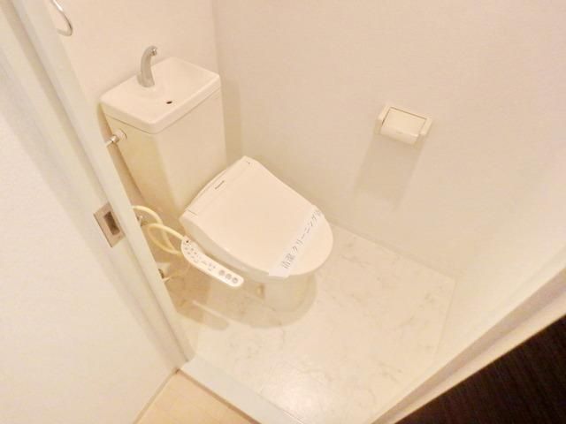トイレ　★温水洗浄便座付き★