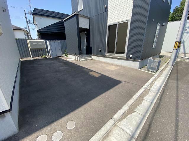 駐車場　駐車場