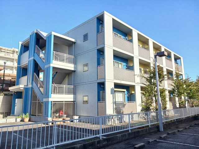 建物外観　落ち着いた雰囲気の外観です