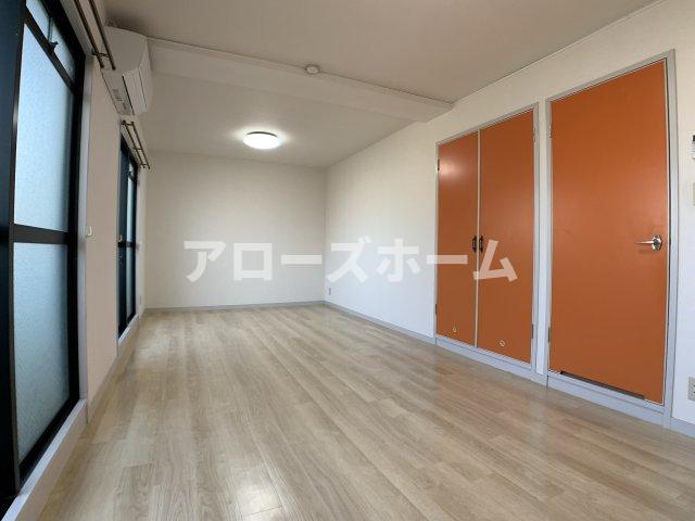居室・リビング　※室内写真は同マンション別室につきイメージです。