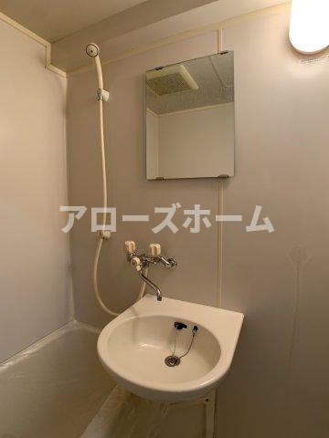 洗面設備　※室内写真は同マンション別室につきイメージです。