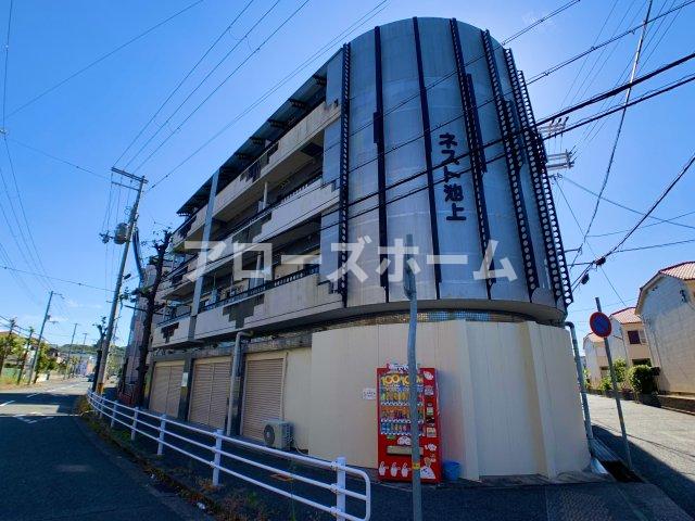 建物外観　※室内写真は同マンション別室につきイメージです。