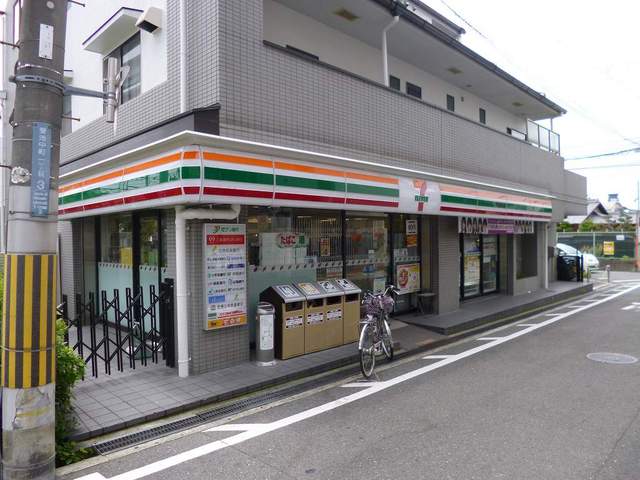 コンビニ　セブンイレブン豊中蛍池中町店（コンビニ）まで309m