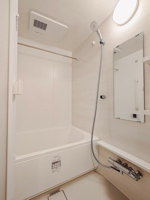 バス・シャワールーム　※写真は同タイプ住戸です。