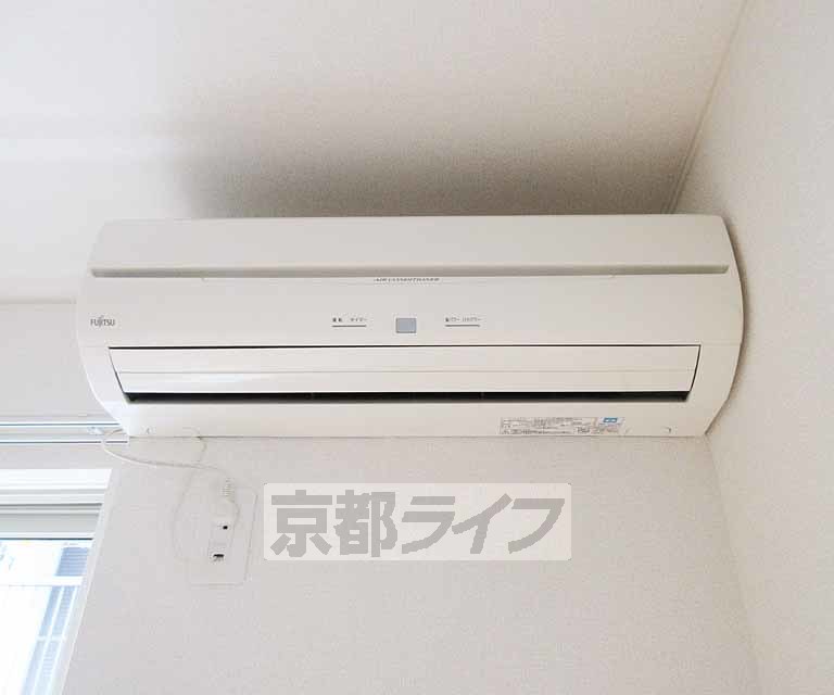その他設備　クーラー付き