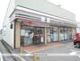 コンビニ　セブンイレブン（コンビニ）まで658m