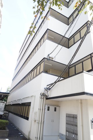 建物外観　落ち着いた雰囲気の外観です