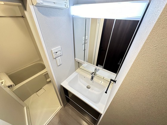 洗面設備　※別部屋の写真です