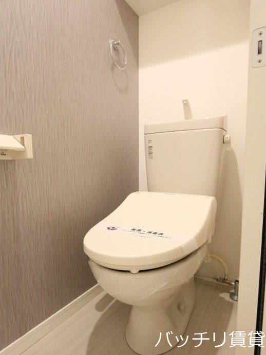トイレ　同型タイプの為、現状を優先いたします。